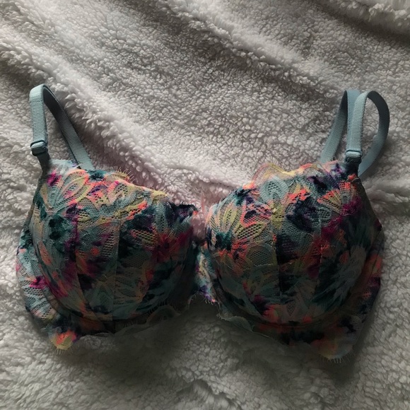 PINK Victoria's Secret Other - PINK Victoria’s Secret Date Push-Up Lace Bra